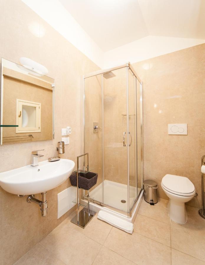 Palazzo Marigliano - Serviced Apartments Neapol Zewnętrze zdjęcie